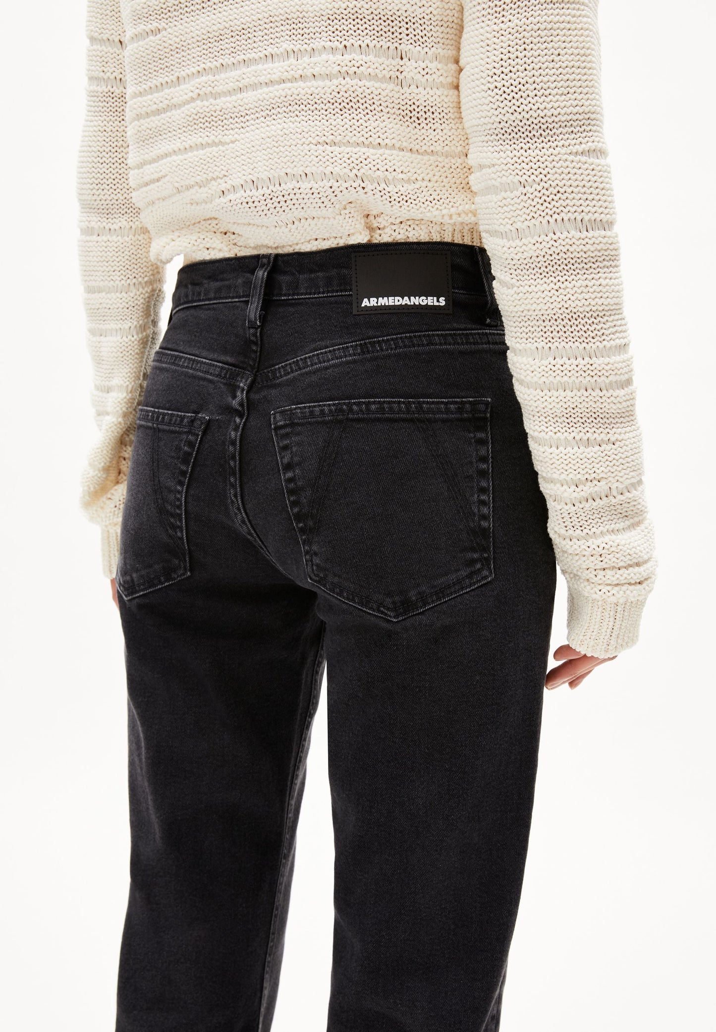 CARENAA MID STRAIGHT JEANS | EBONY | CUTS