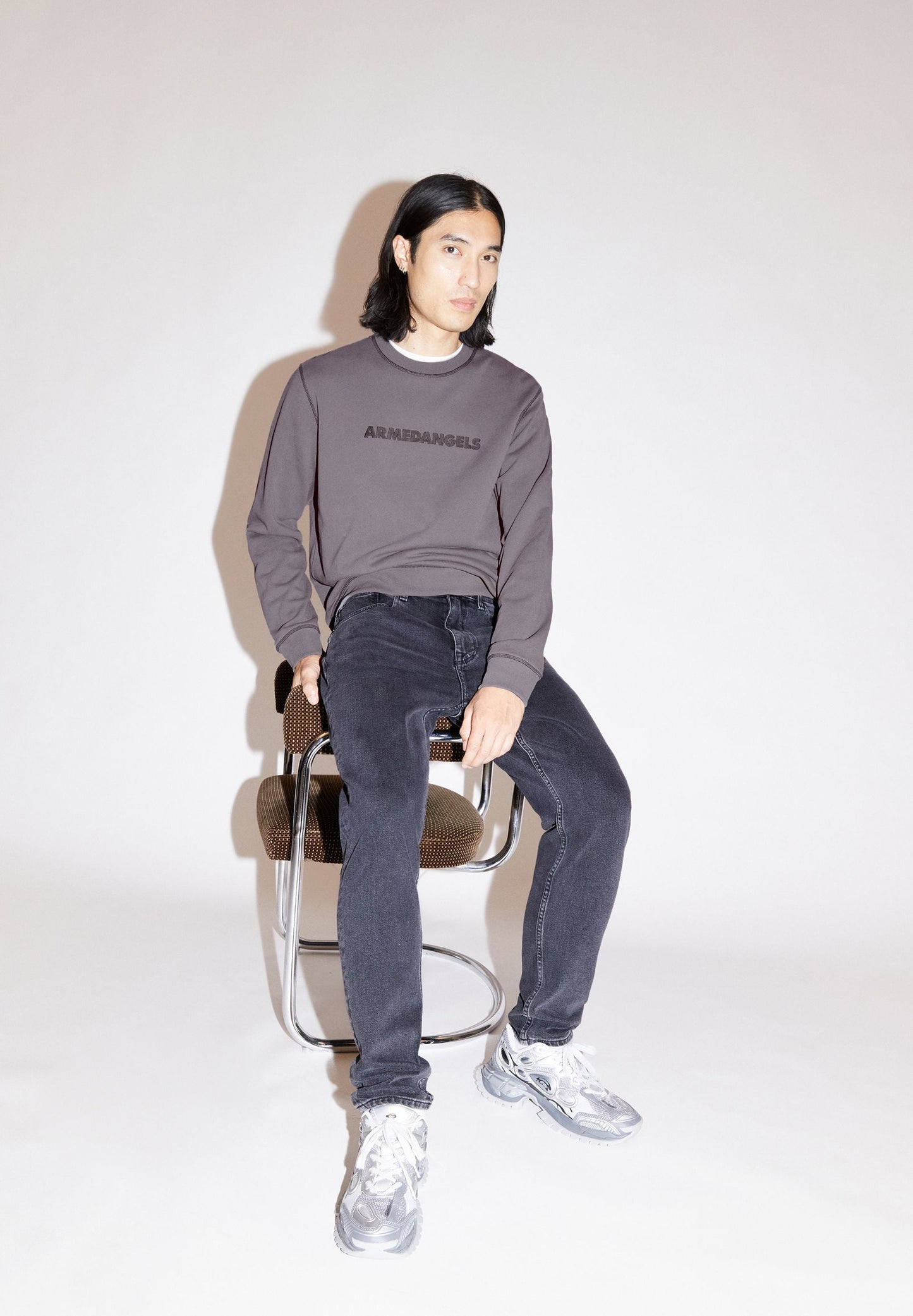 AARJO TARPA TAPERED JEANS | BLACK WASHED AUTHENTIC | CUTS