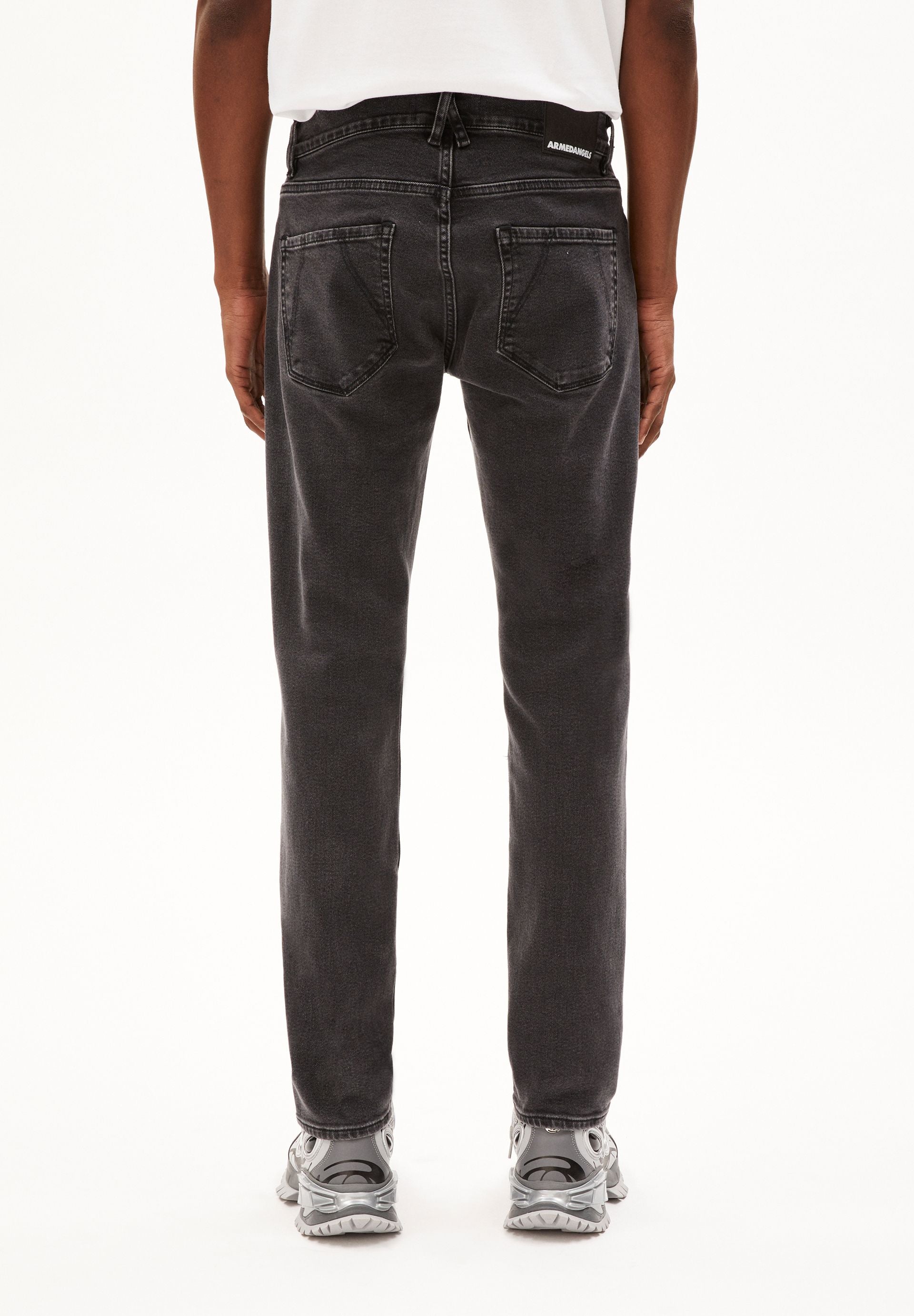 IAAN SLIM JEANS | SMOKED | CUTS