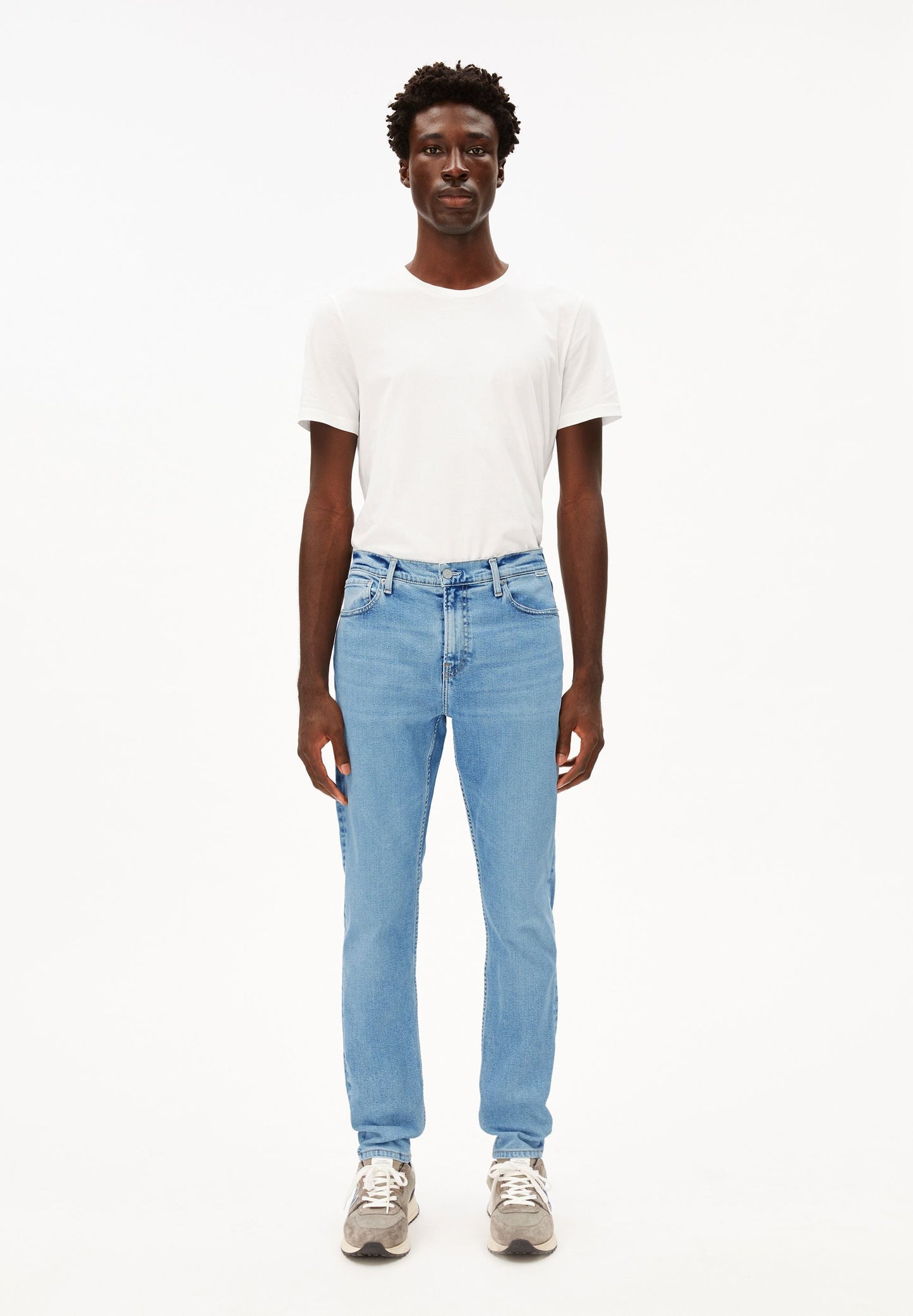 AARJO TARPA TAPERED JEANS | CLOUD | CUTS