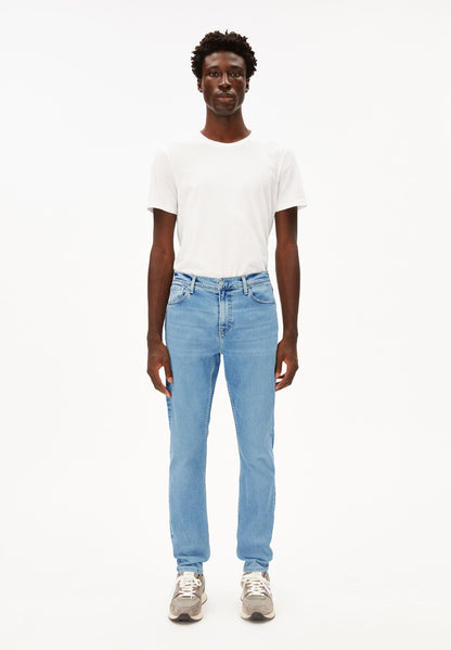AARJO TARPA TAPERED JEANS | CLOUD | CUTS