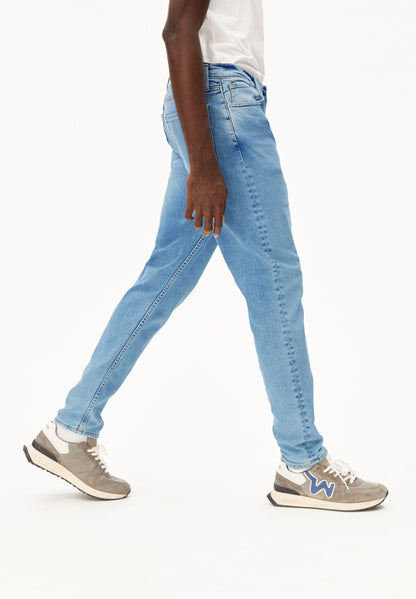 AARJO TARPA TAPERED JEANS | CLOUD | CUTS