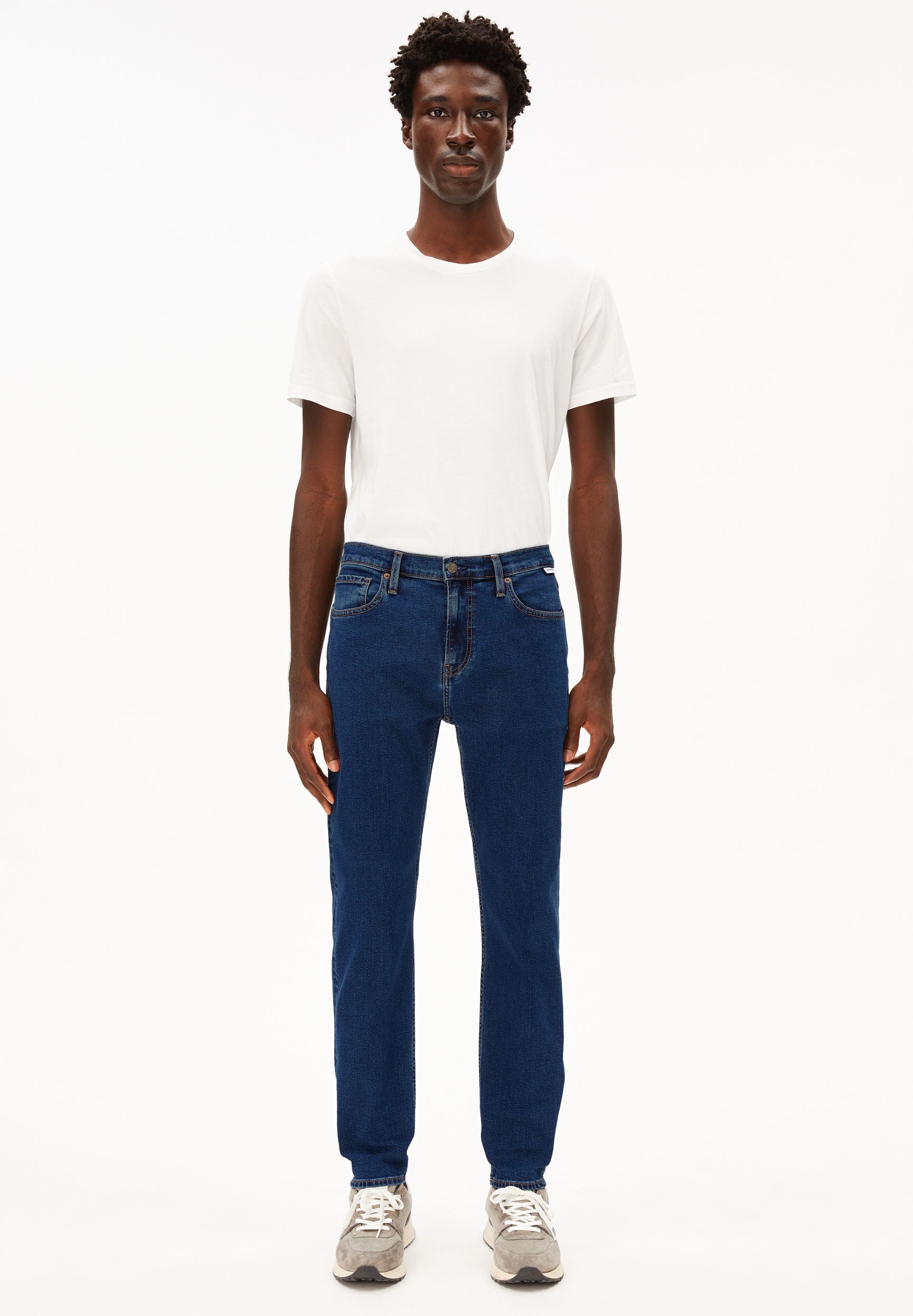 AARJO TARPA TAPERED JEANS | WHALE | CUTS