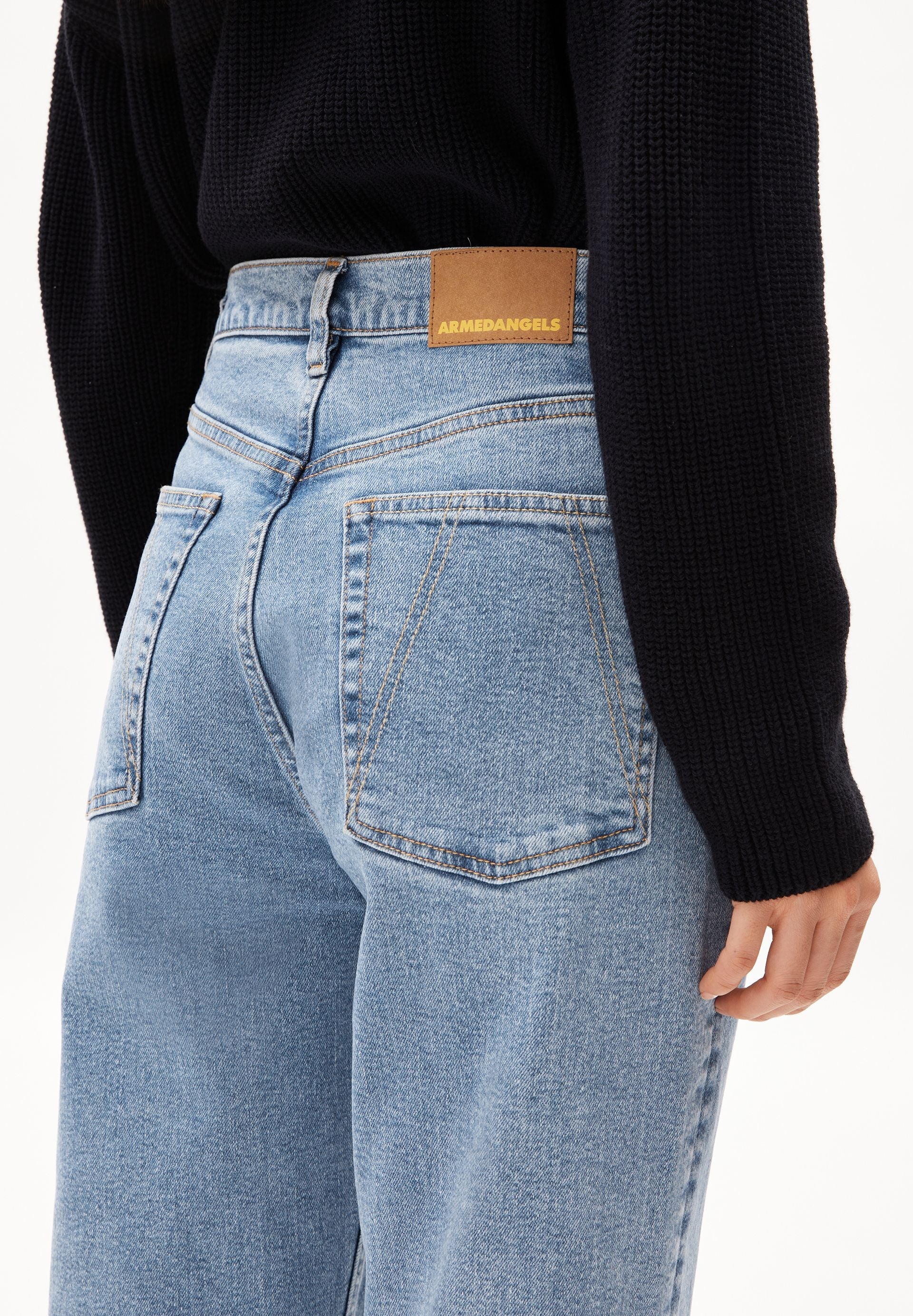 MAIRAA HIGH WAIST MOM JEANS | EUROPIE | CUTS