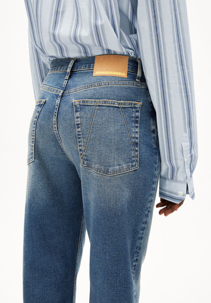 MAIRAA HIGH WAIST MOM JEANS | CALLISTO | CUTS