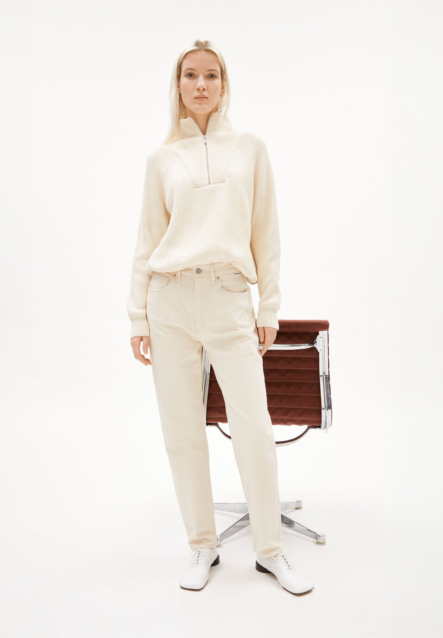 MAIRAA HIGH WAIST MOM JEANS | UNDYED | CUTS