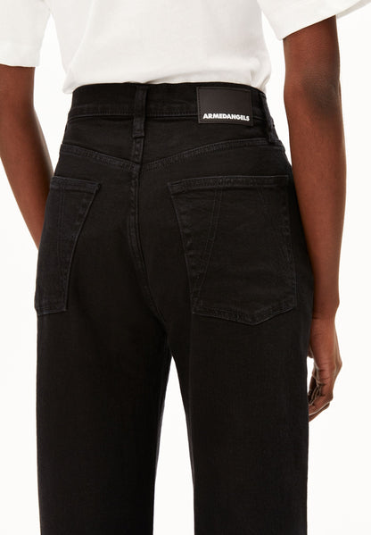 MAIRAA | BLACK | CUTS