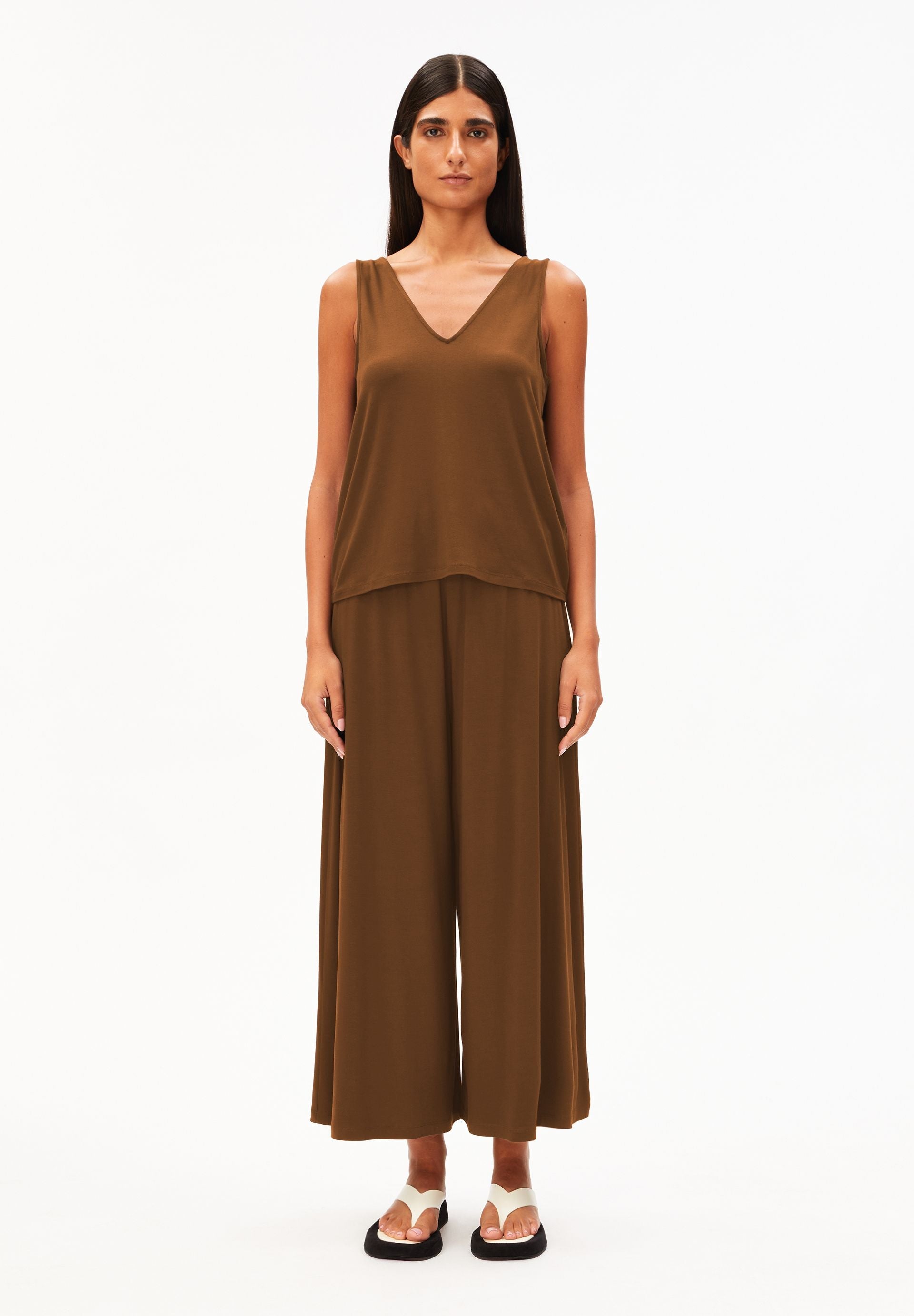 CROPPED JERSEY PANTS | DRIED PALM | CUTS