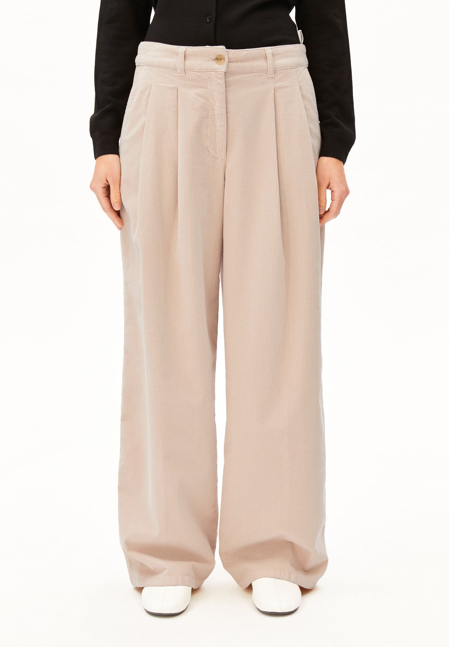 CORD WIDE LEG PLEATED PANTS | CUTS