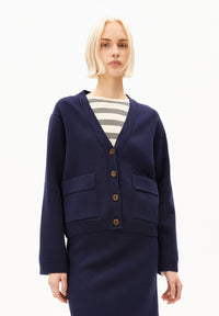 tinted navy