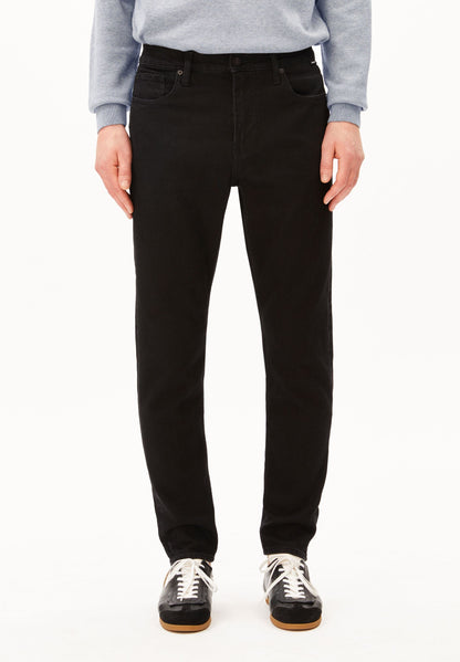 AARJO TARPA TAPERED JEANS | RINSE BLACK | CUTS
