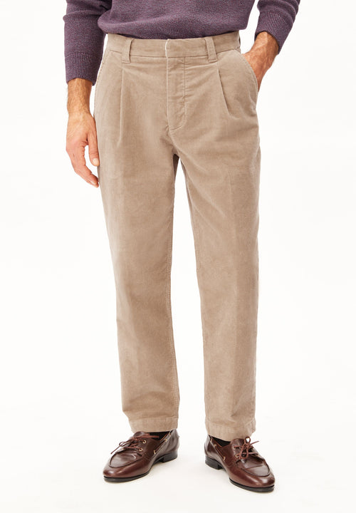 TAAMIR CORDUROY PLEATED PANTS | CUTS
