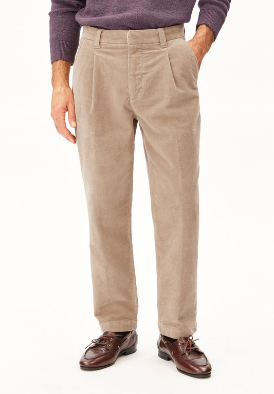 TAAMIR CORDUROY PLEATED PANTS | CUTS