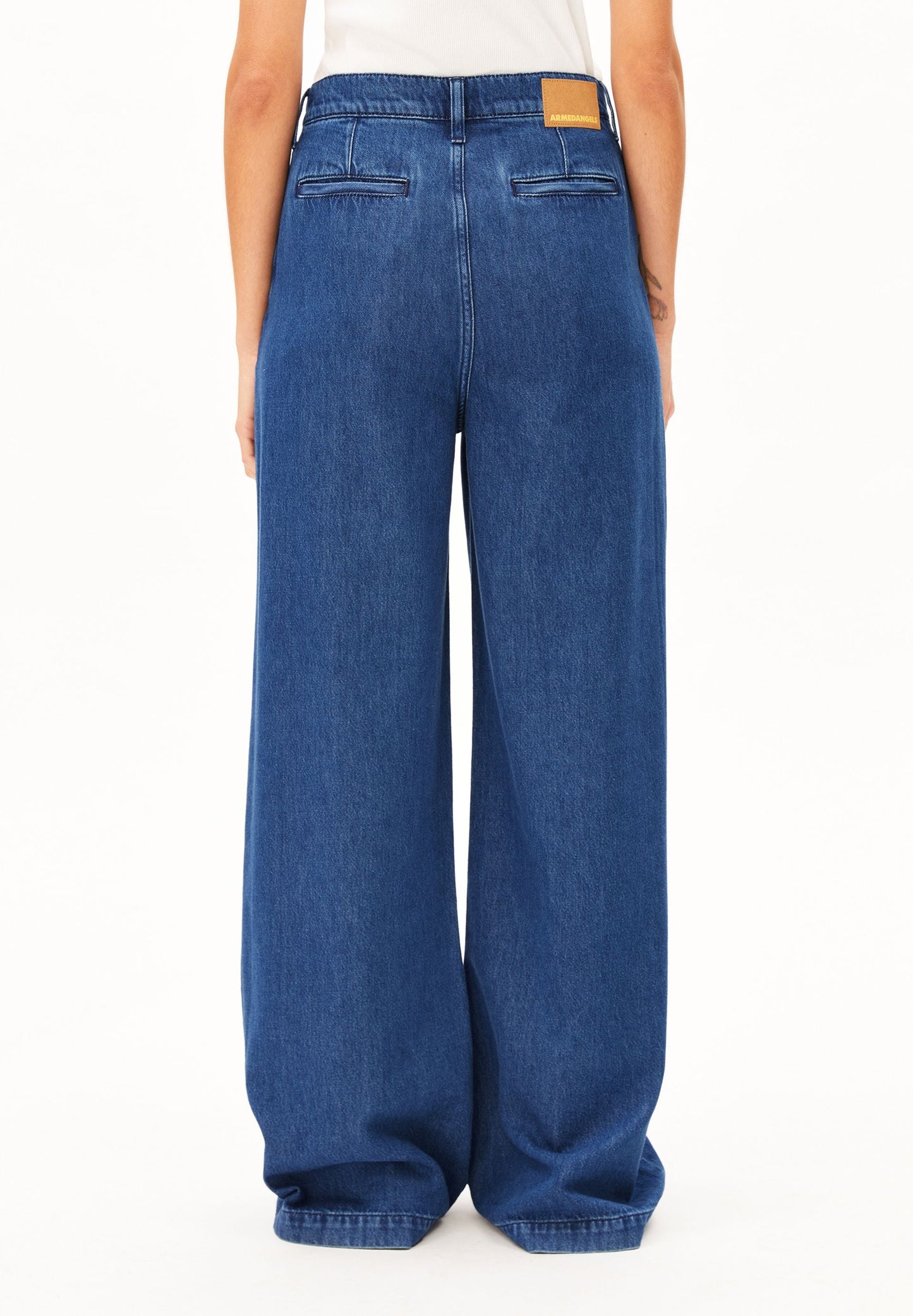 WIDE LEG JEANS | BRIGHT BLUE | CUTS
