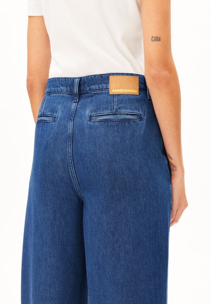 WIDE LEG JEANS | BRIGHT BLUE | CUTS