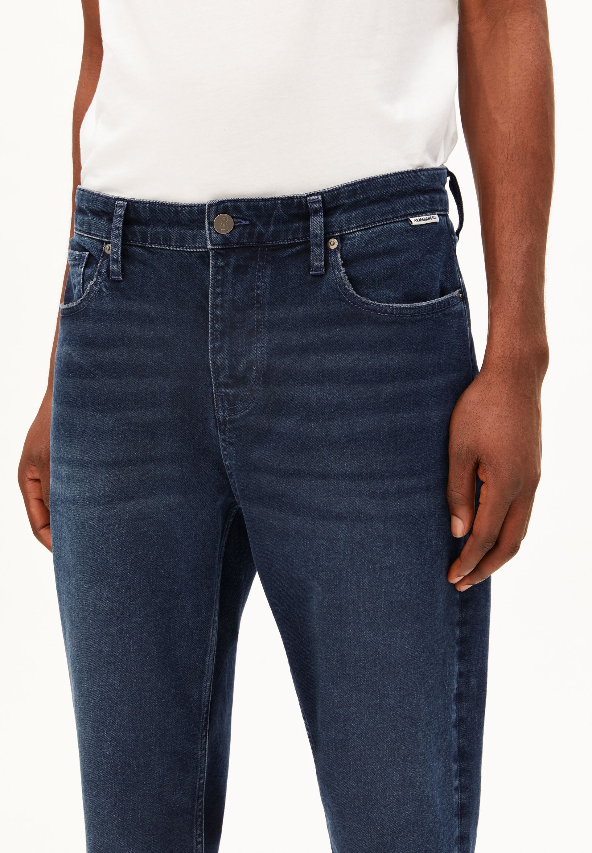 AARJO TARPA TAPERED JEANS | THONE | CUTS