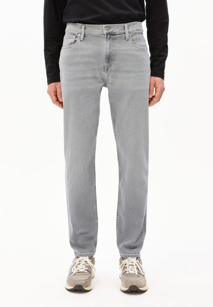 AARJO TARPA TAPERED JEANS | MAUNA | CUTS