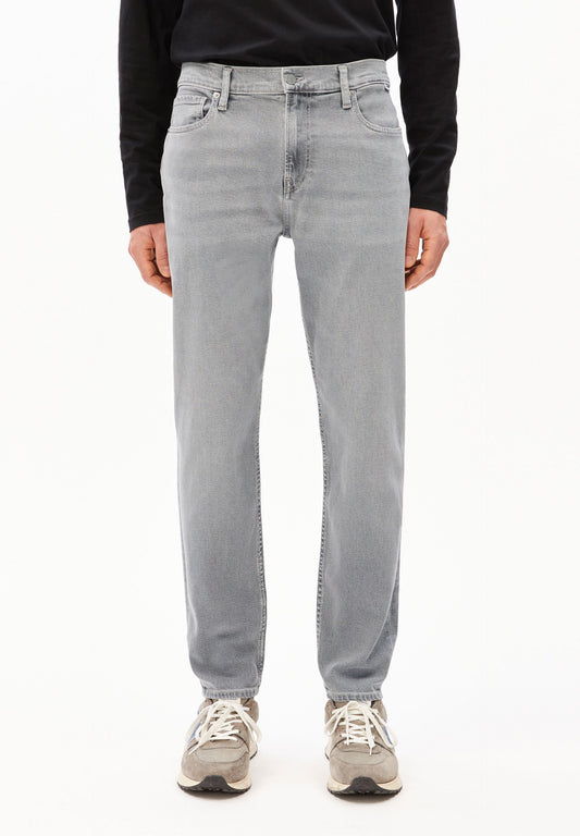 AARJO TARPA TAPERED JEANS | MAUNA | CUTS