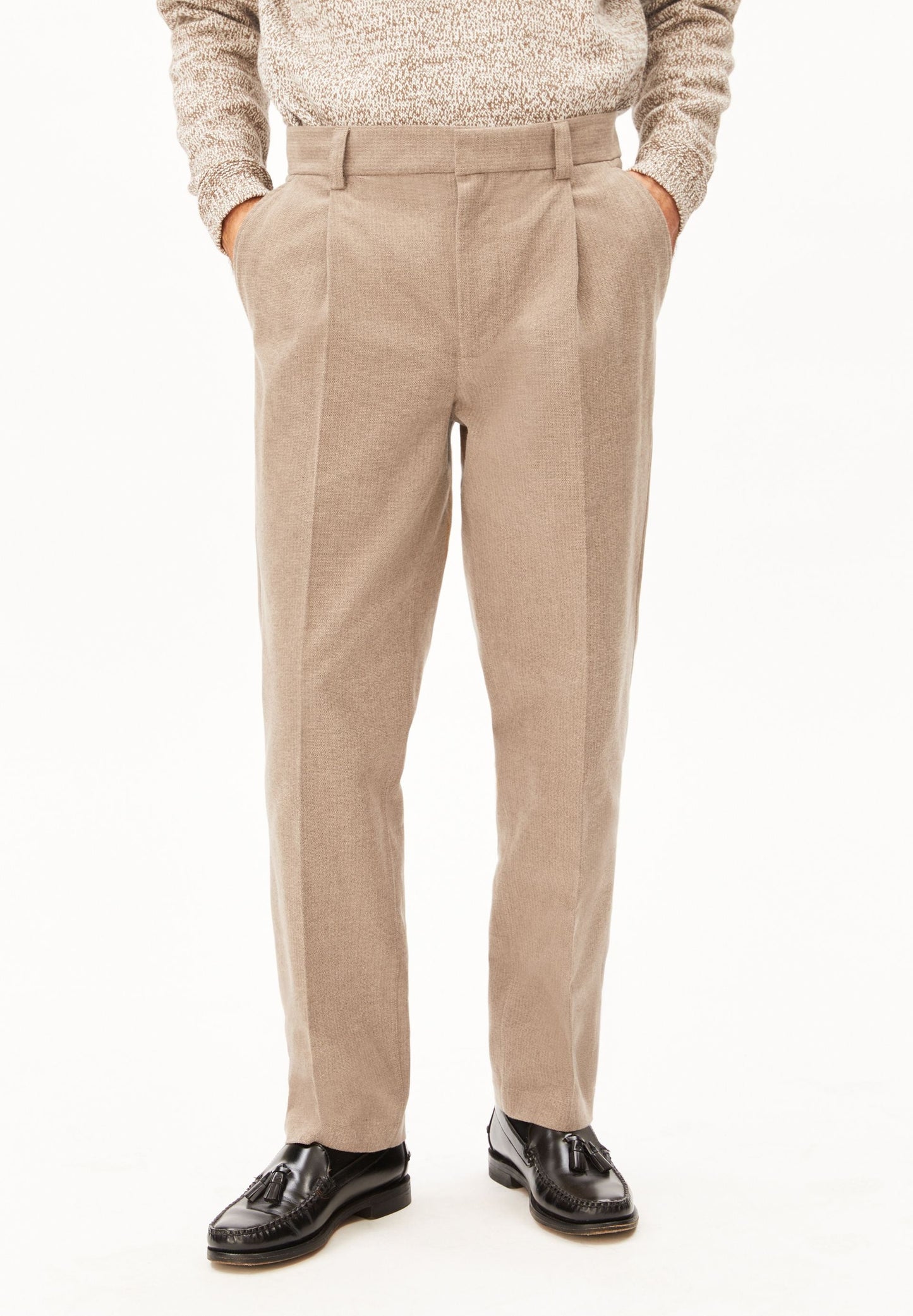 TAAMIR TEXTURED PLEATED PANTS | CUTS