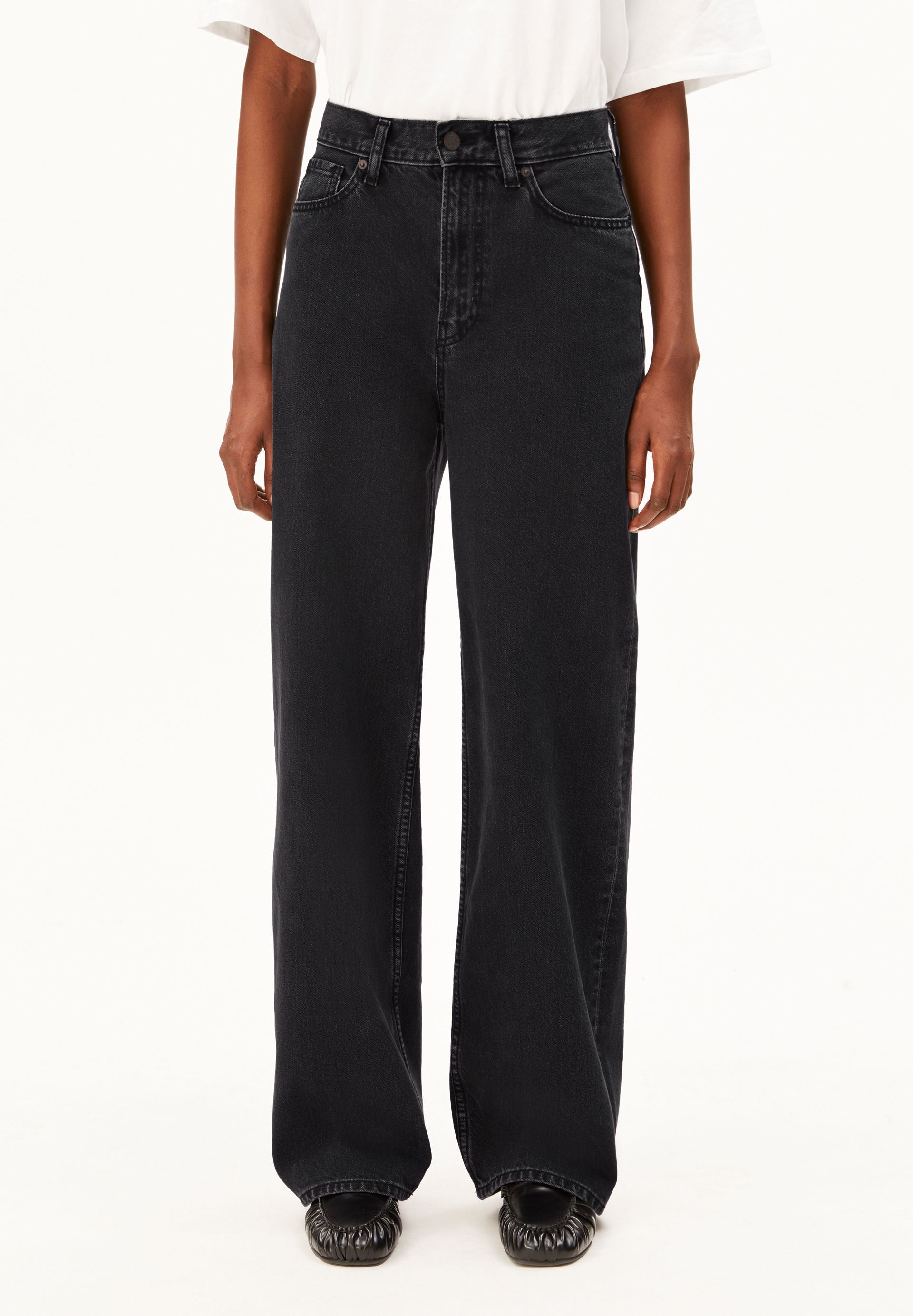 ENIJAA HIGH WAIST WIDE JEANS | EBONY BLACK | CUTS