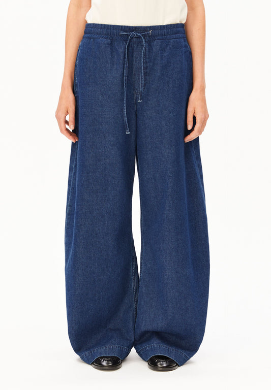 PULL-ON BARREL JEANS | CUTS