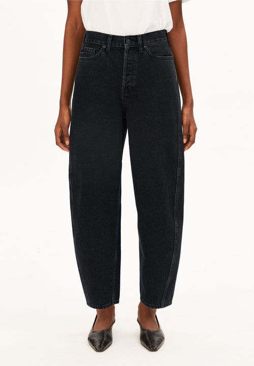 BAARLY HIGH WAIST BARREL JEANS | EBONY BLACK | CUTS
