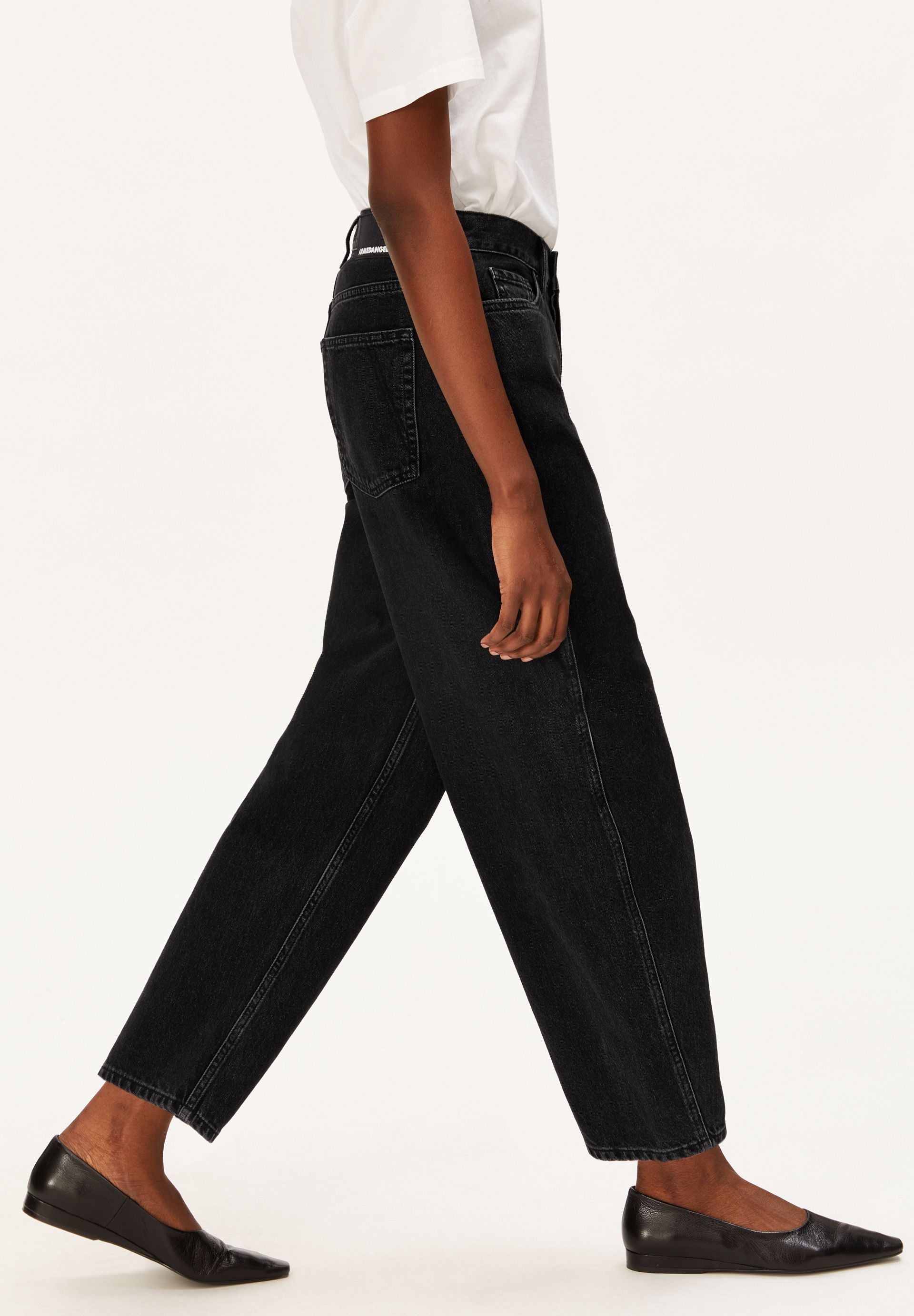 BAARLY HIGH WAIST BARREL JEANS | EBONY BLACK | CUTS